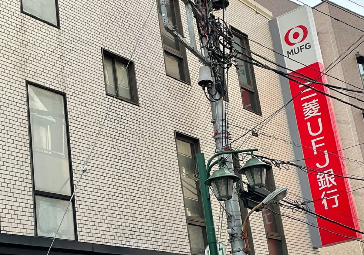 三菱UFJ銀行が「Sansan」導入で業務時間を年3万時間も削減できた理由…変わるメガバンクの画像1