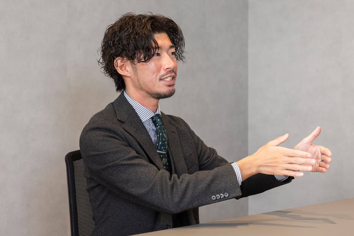 採用人数2倍、売上が前年比2.5倍。データと動画で「勝てる集客・採用」へ転換